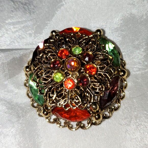 A Vintage Rhinestone Brooch Pin Gold Tone Filigree Boho Domed Artistic As-Is - Picture 1 of 12